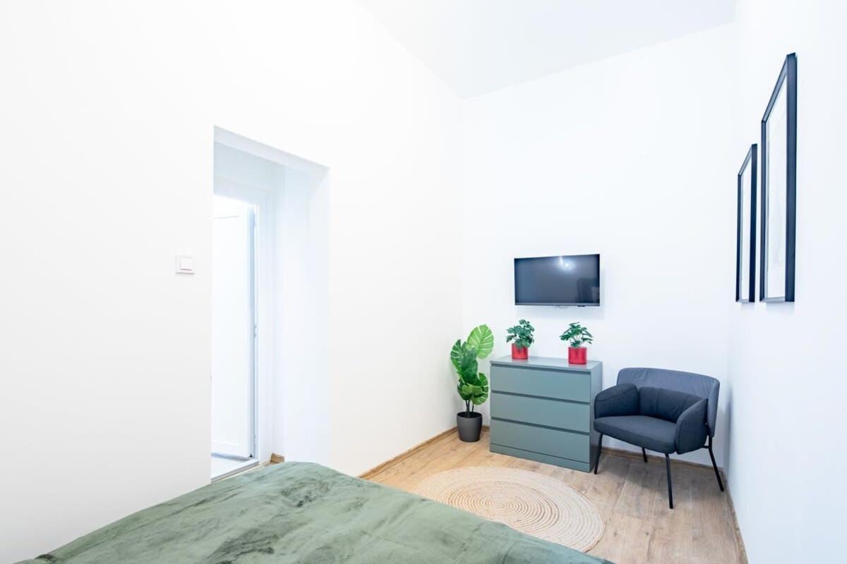 Central - New - Comfy Ac Studio Budapest Extérieur photo