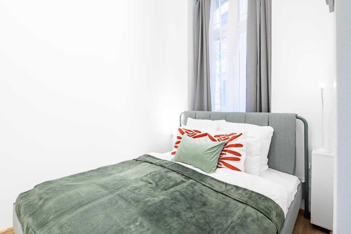 Central - New - Comfy Ac Studio Budapest Extérieur photo